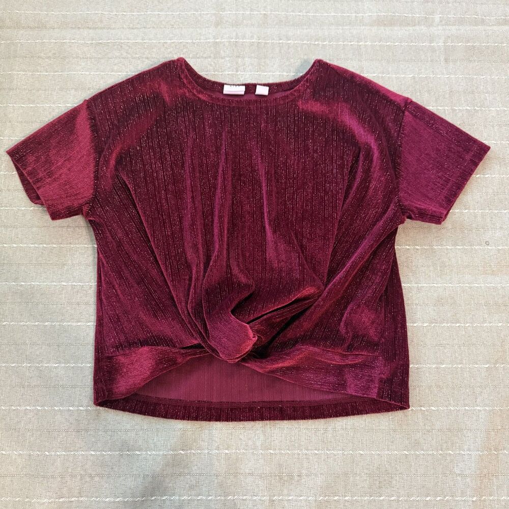 Cute Gap cropped shirt size 6